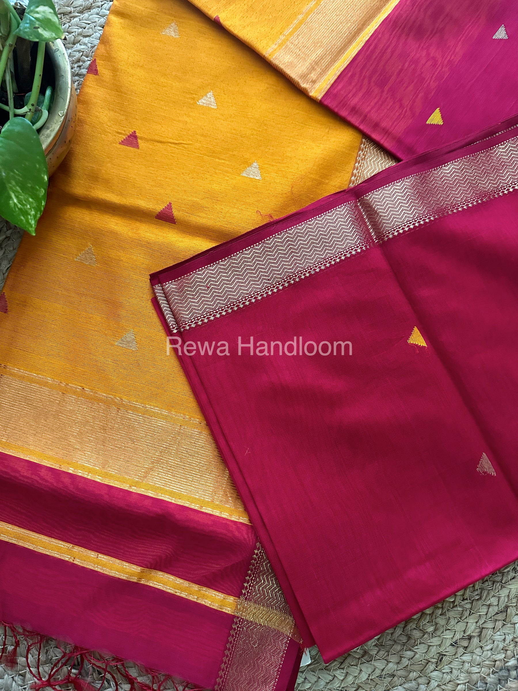 Magenta Pink Motifs ~ Maheshwari Saree-SBT023