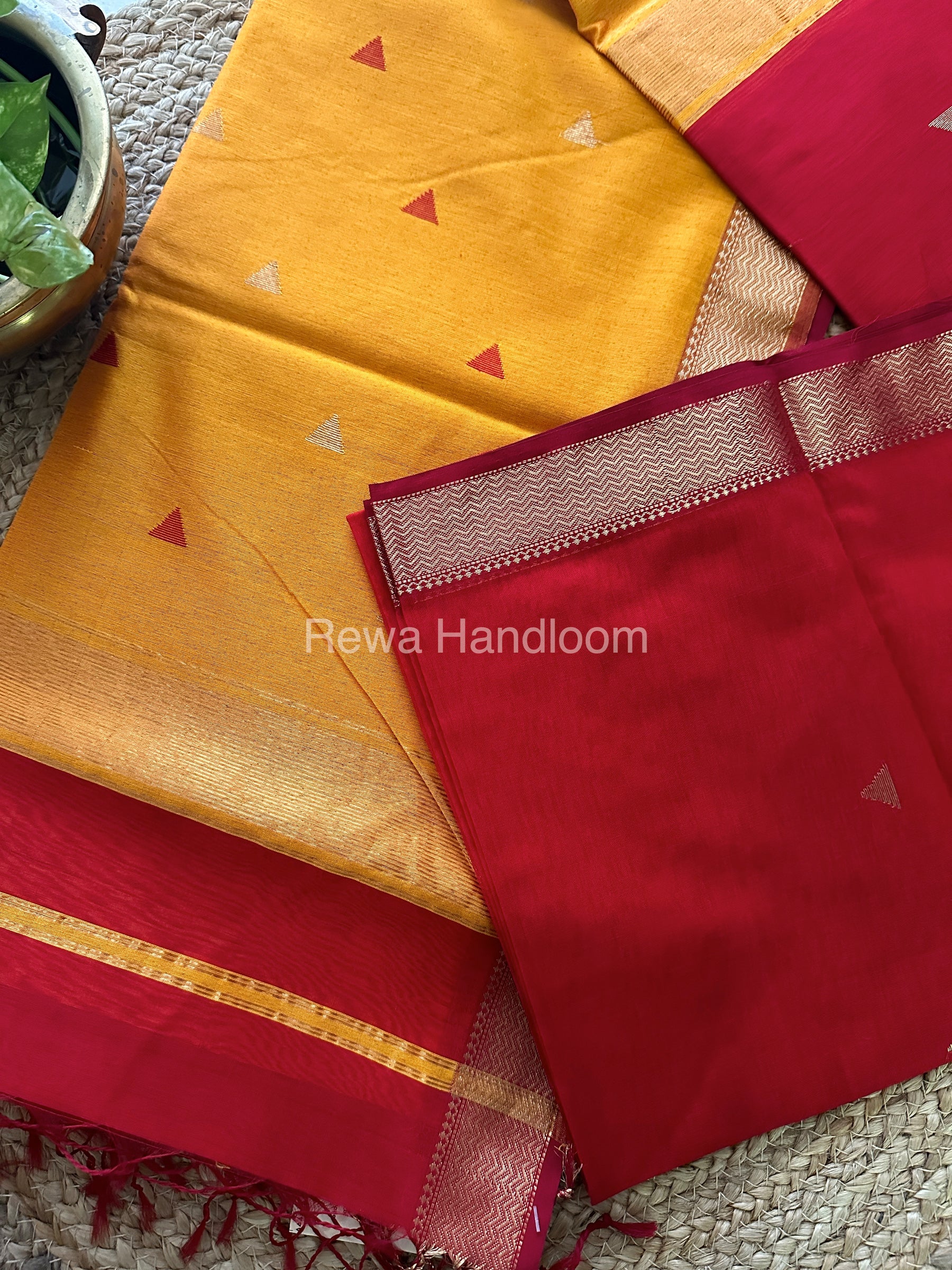 Red Motifs ~ Maheshwari Saree-SBT021