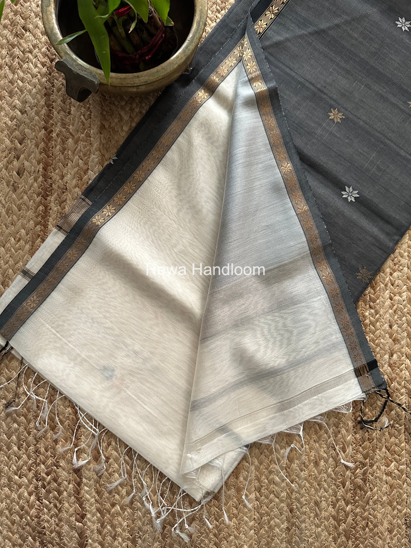 White Star Butti Maheshwari Saree SSB030