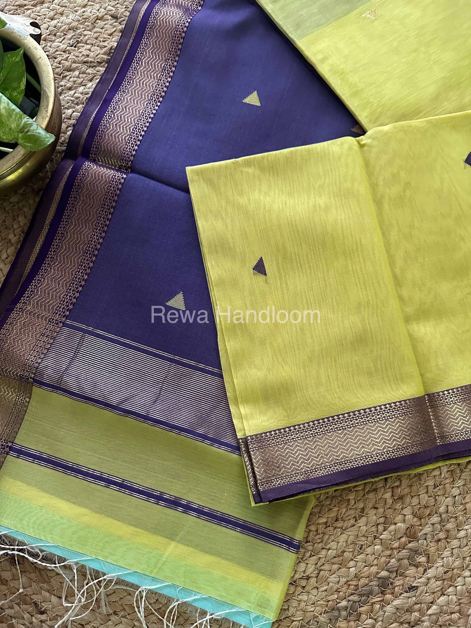 Green Motifs ~ Maheshwari Saree-SBT036