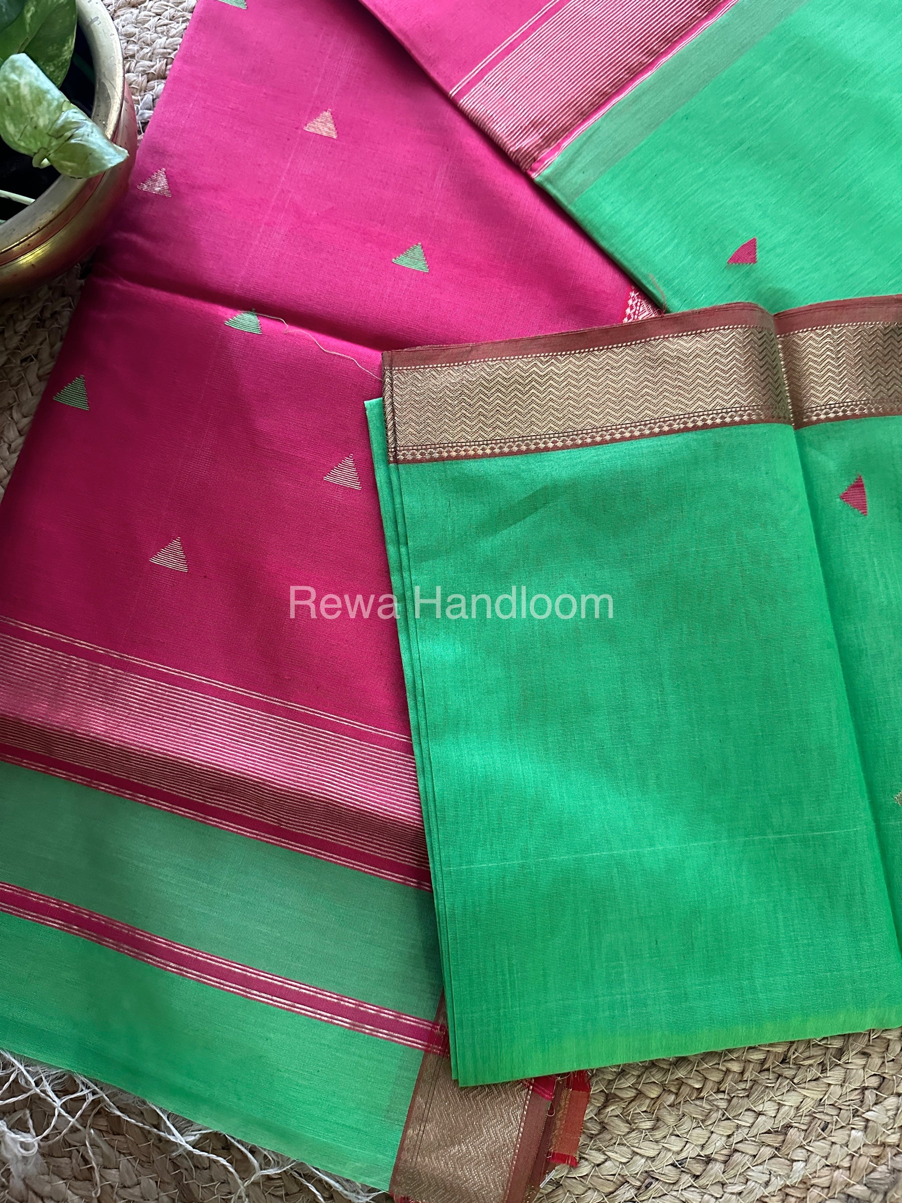 Green Motifs ~ Maheshwari Saree-SBT033