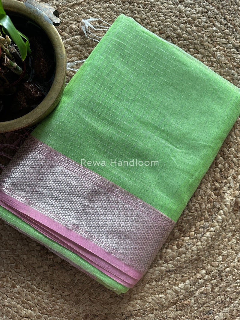 Maheshwari Parrot Green Silver Zari Checks Silk Saree SZ070
