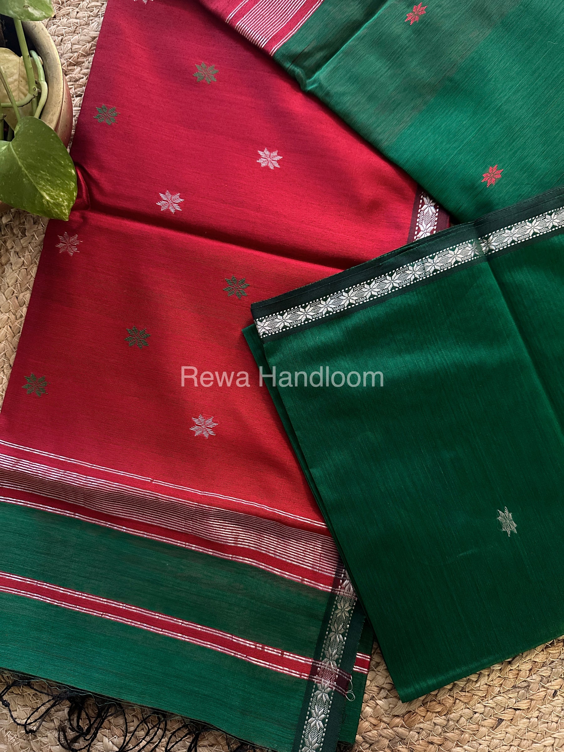  Green-Red Zari Butti ~ Maheshwari Saree-SBT01