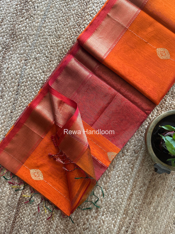 Maheshwari Shaded Butta Saree