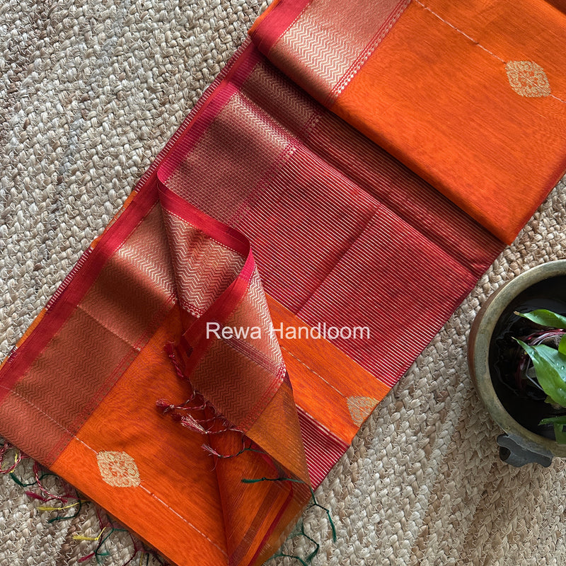 Maheshwari Shaded Butta Saree