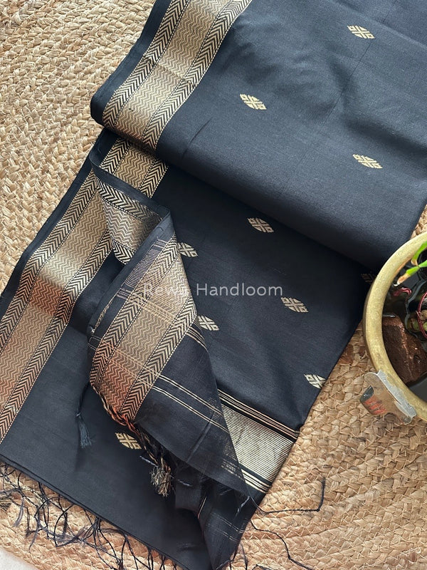 Zari Butti Maheshwari Saree