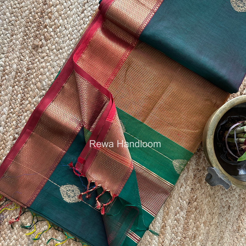 Maheshwari Shaded Butta Saree