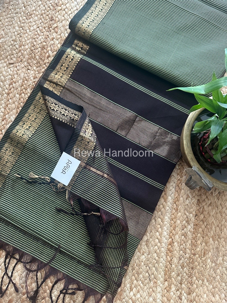Maheshwari Pista Green Garbha Reshami Silk Saree GS235 – Rewa Handloom