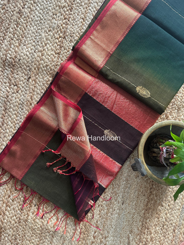 Maheshwari Shaded Butta Saree