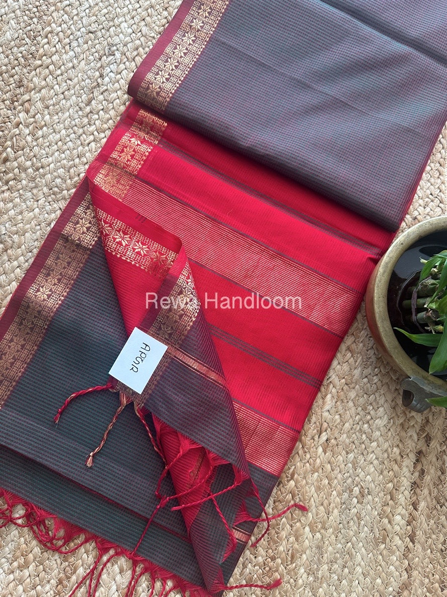 Maheshwari Green Garbha Reshami Silk Saree GS242 – Rewa Handloom