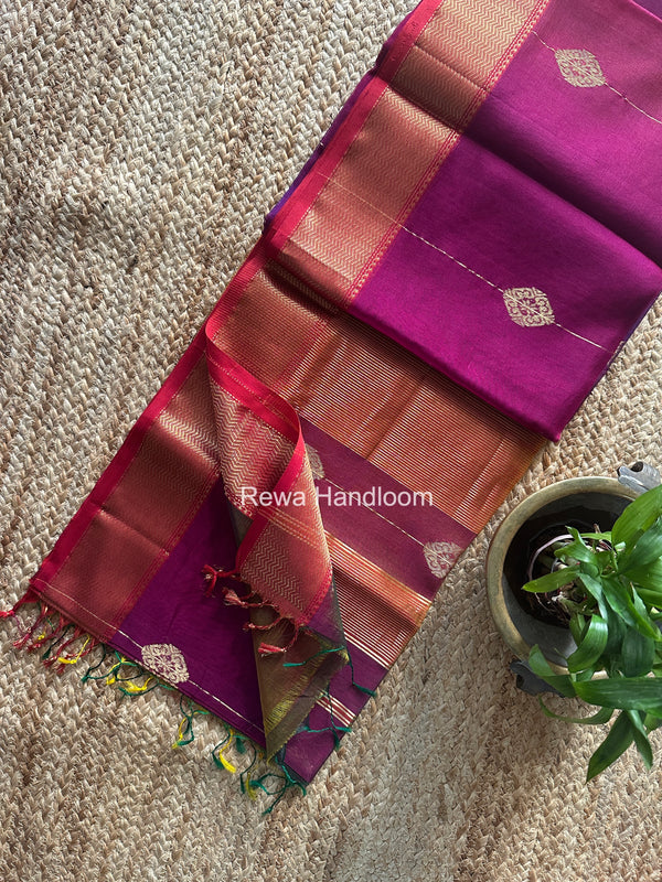Maheshwari Shaded Butta Saree