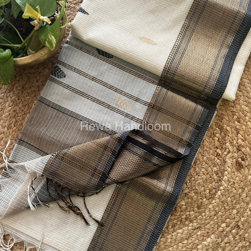 White Black Zari Butti ~ Maheshwari Saree-KJS014