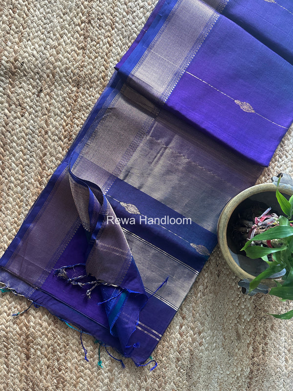 Maheshwari Shaded Butta Saree