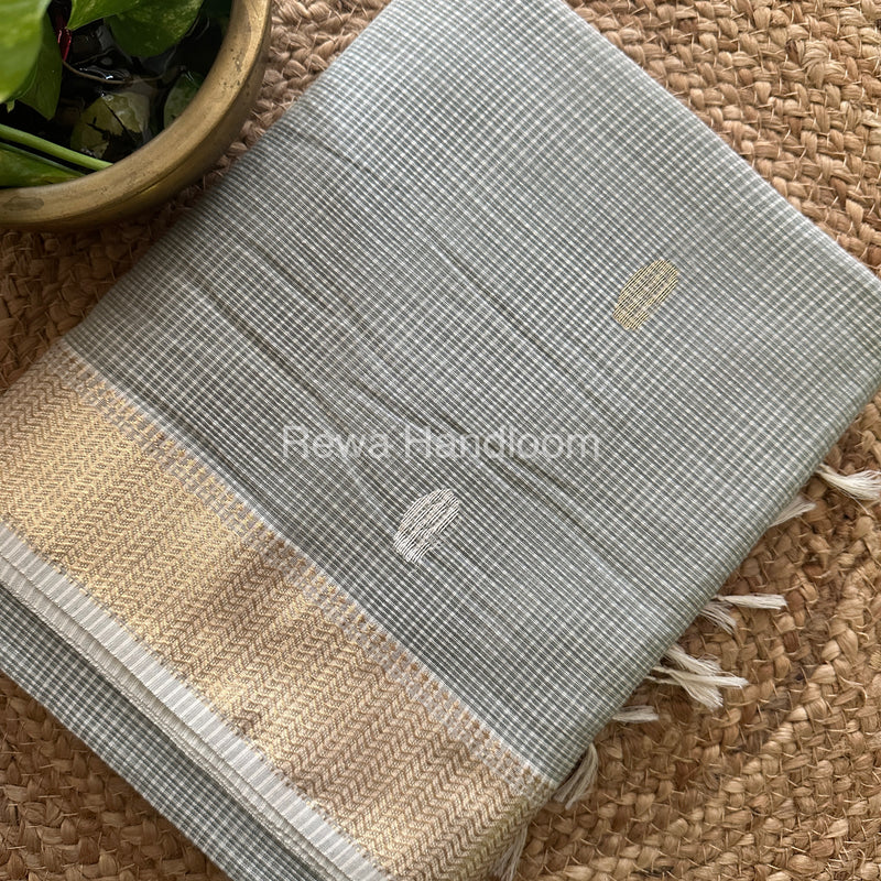  Zari Butti ~ Maheshwari Saree
