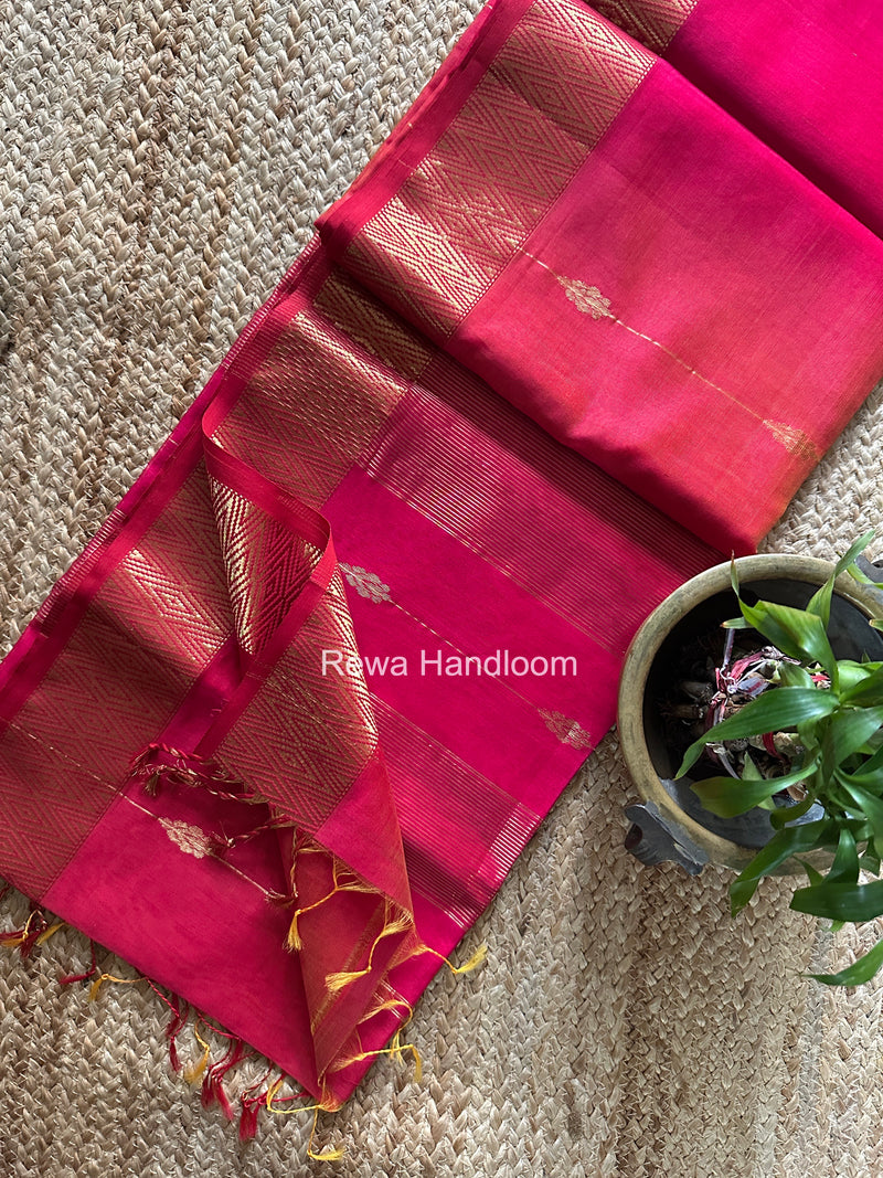 Maheshwari Shaded Butta Saree