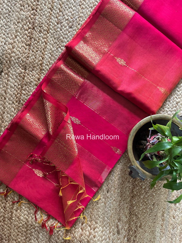 Maheshwari Shaded Butta Saree