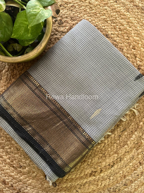  Zari Butti ~ Maheshwari Saree