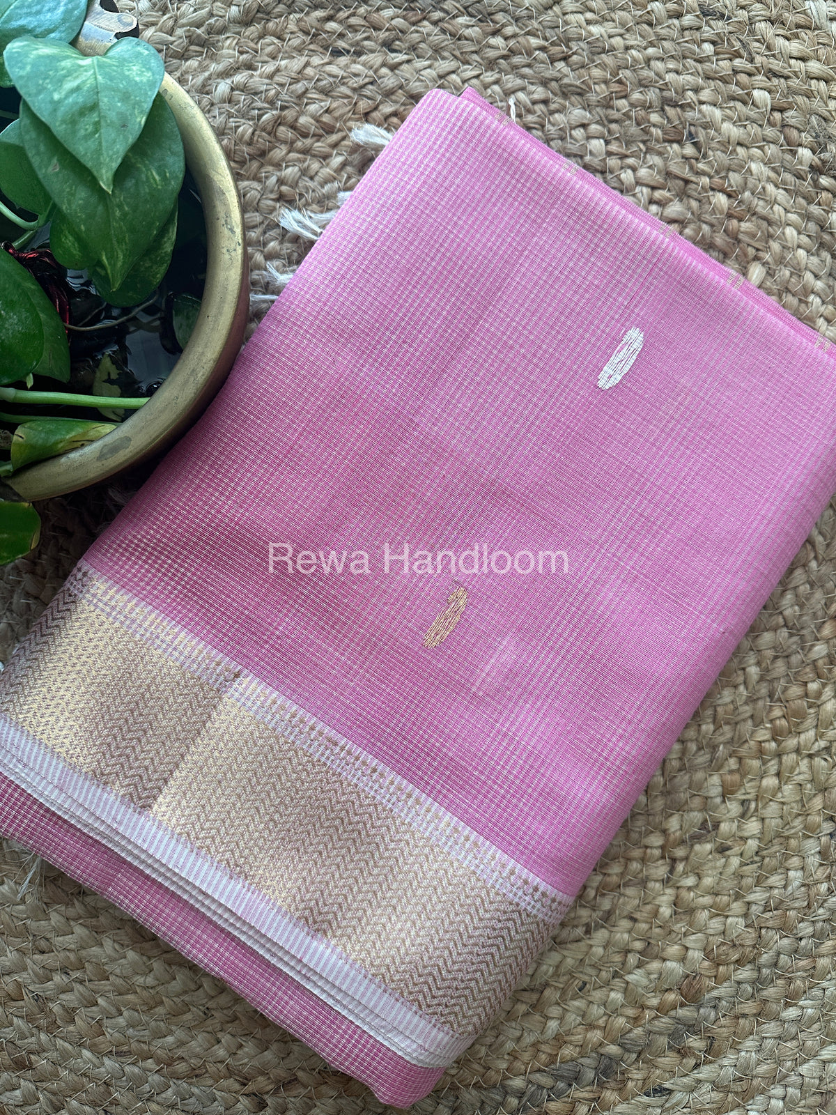  Zari Butti ~ Maheshwari Saree