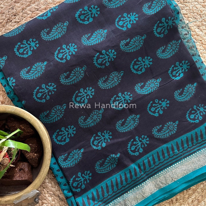 Maheshwari Black-Green Bagh Print Suit BSP0160