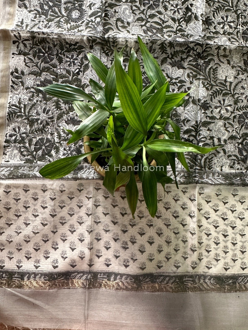 Maheshwari Light Grey Hand Block Printed Dupatta HD04