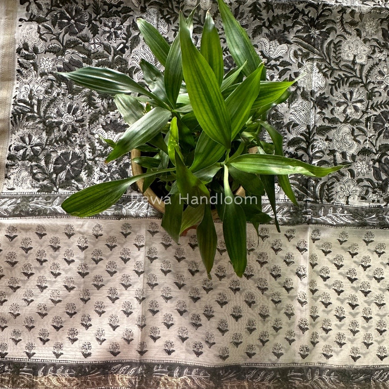 Maheshwari Light Grey Hand Block Printed Dupatta HD04