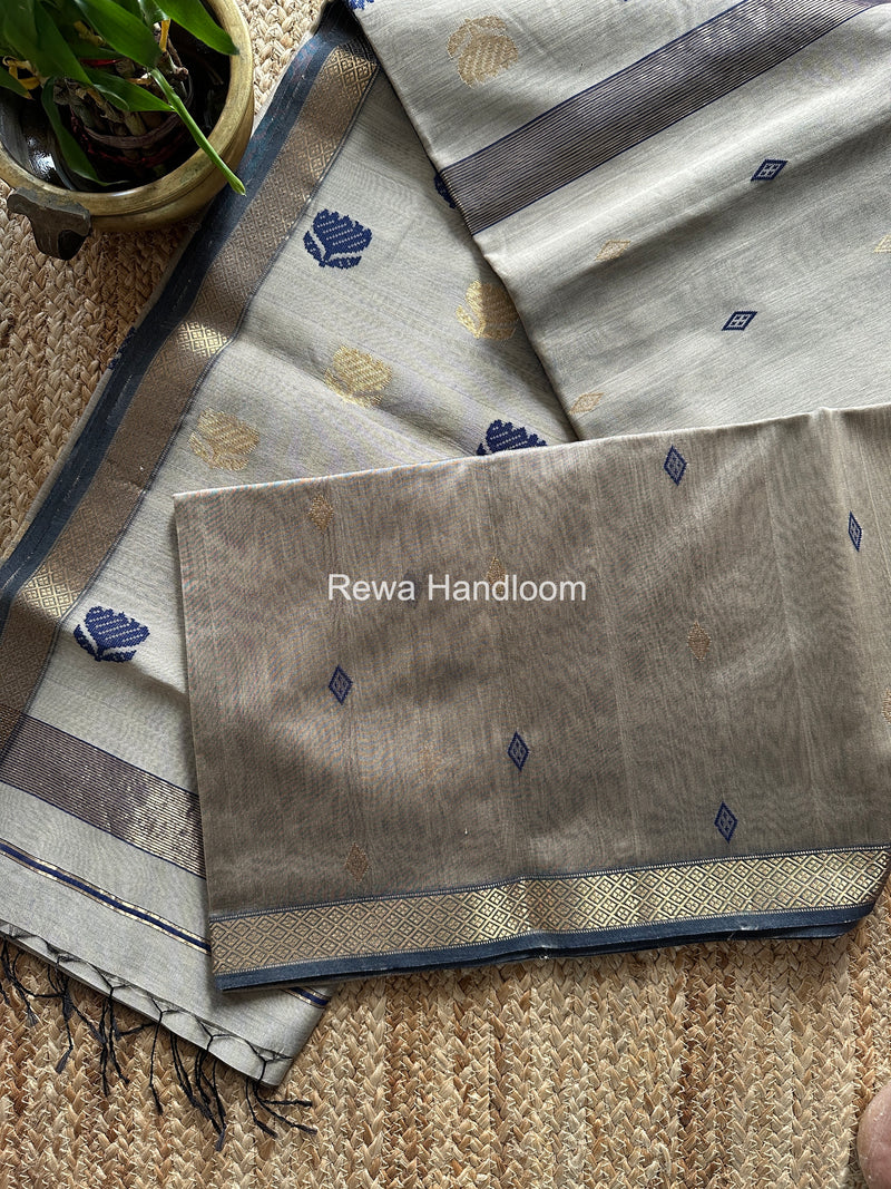 Maheshwari Lotus Butta Saree