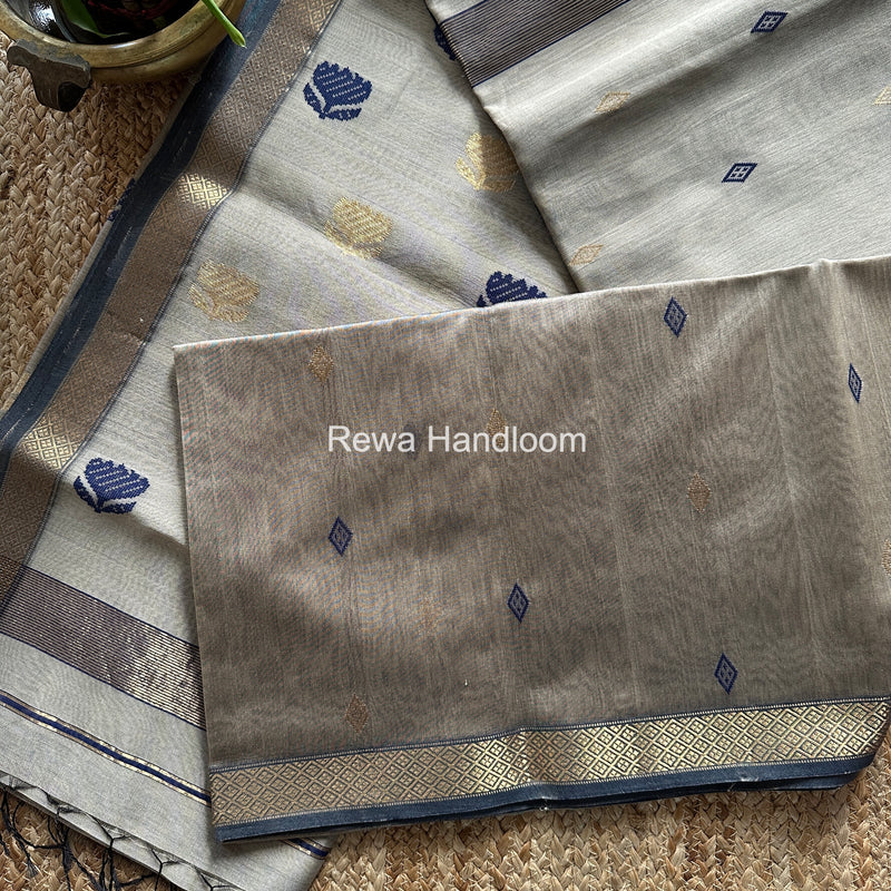 Maheshwari Lotus Butta Saree