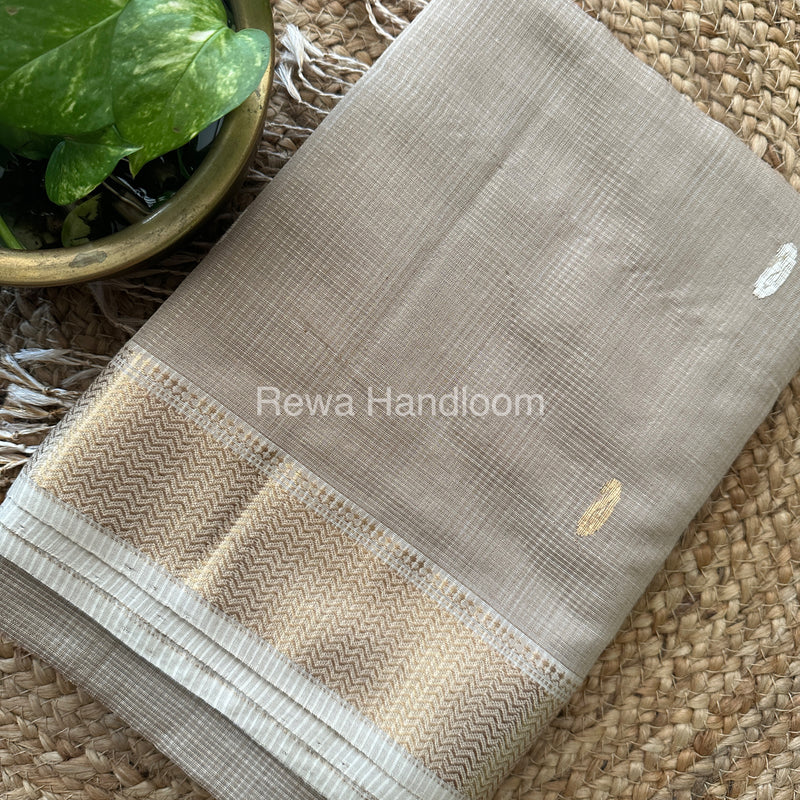  Zari Butti ~ Maheshwari Saree