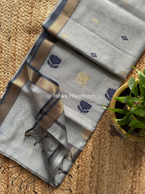 Maheshwari Lotus Butta Saree