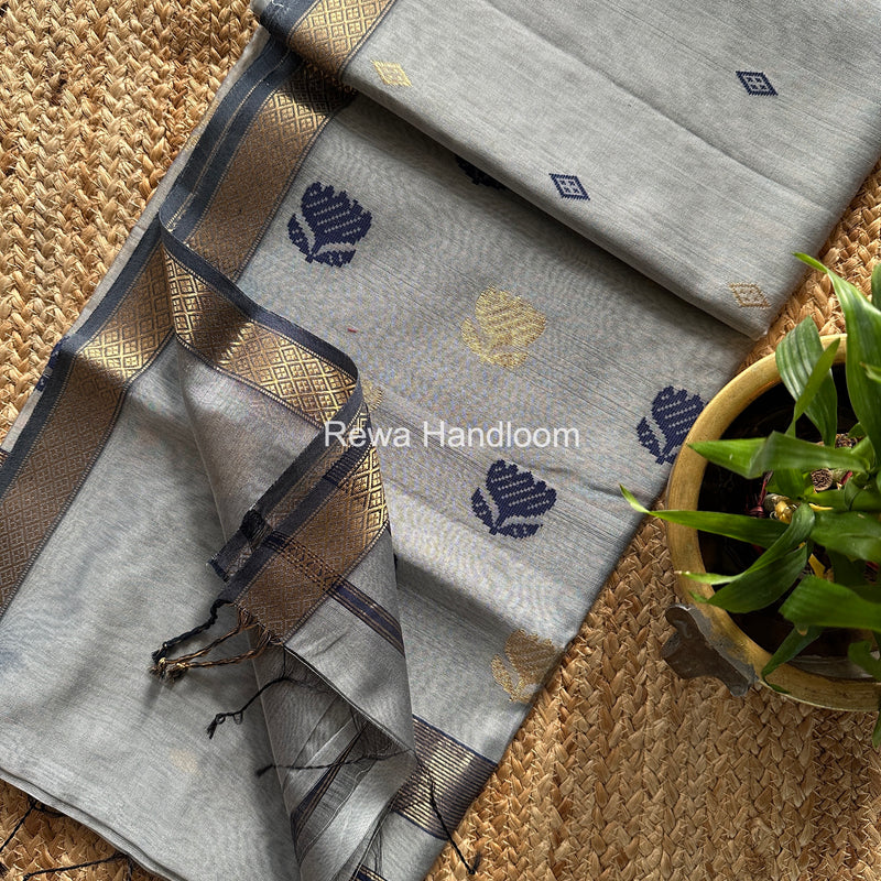 Maheshwari Lotus Butta Saree