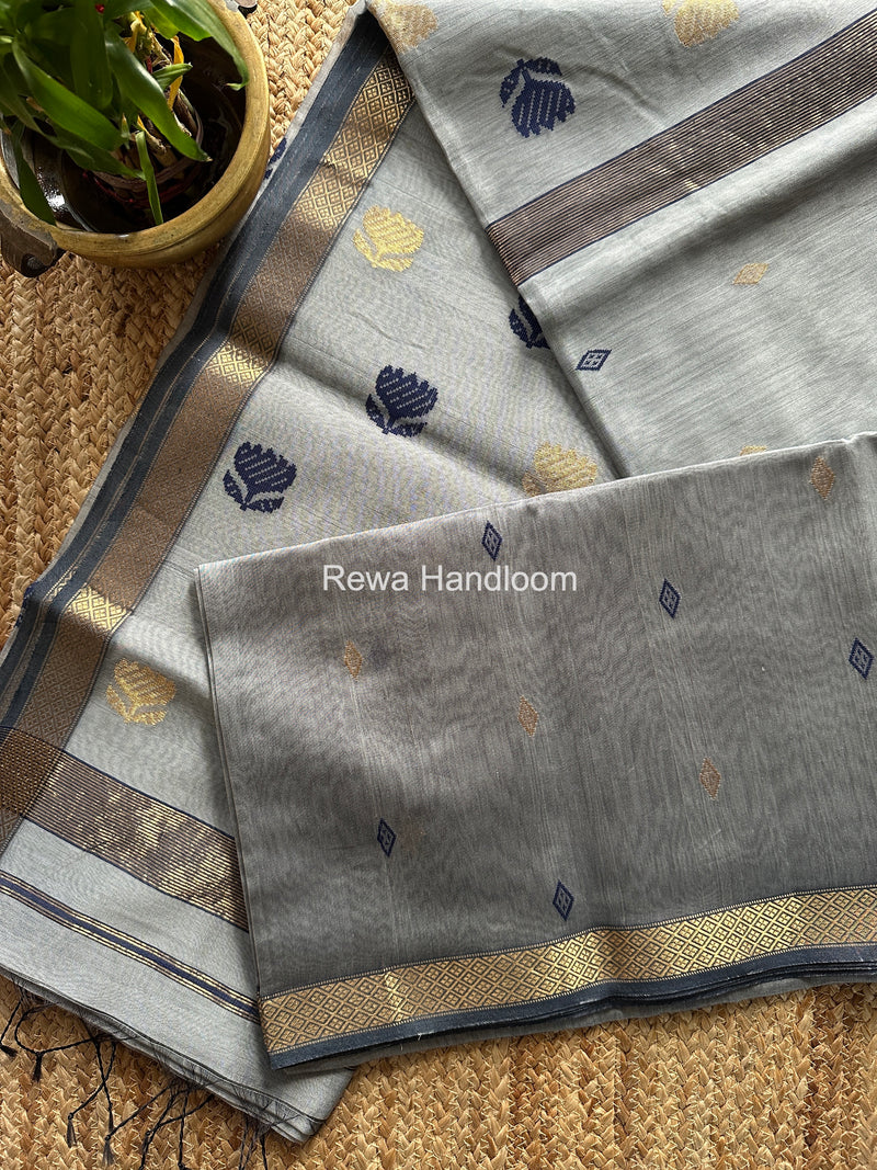Maheshwari Lotus Butta Saree