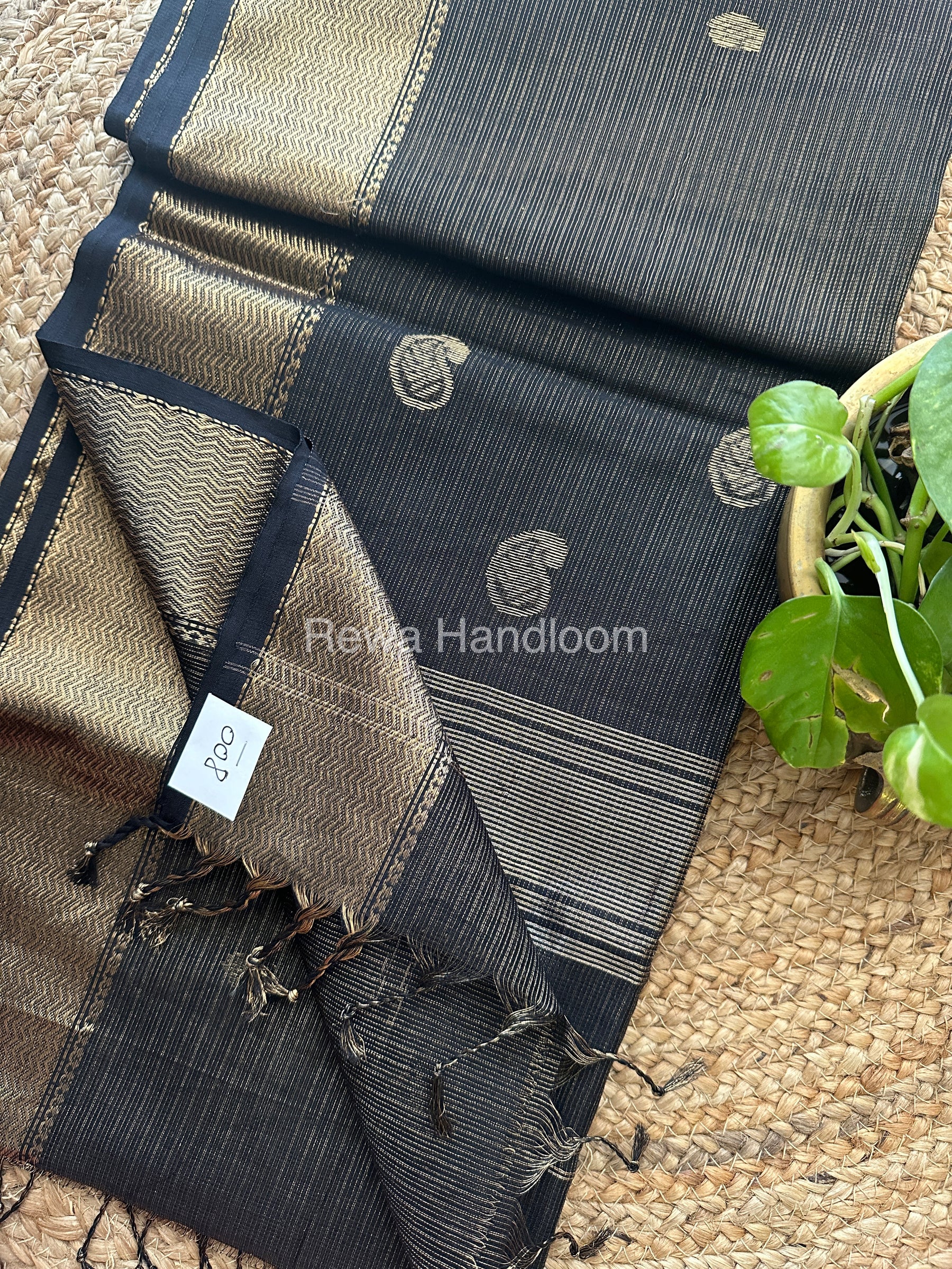 Black Zari Butti ~ Maheshwari Saree-KJS034