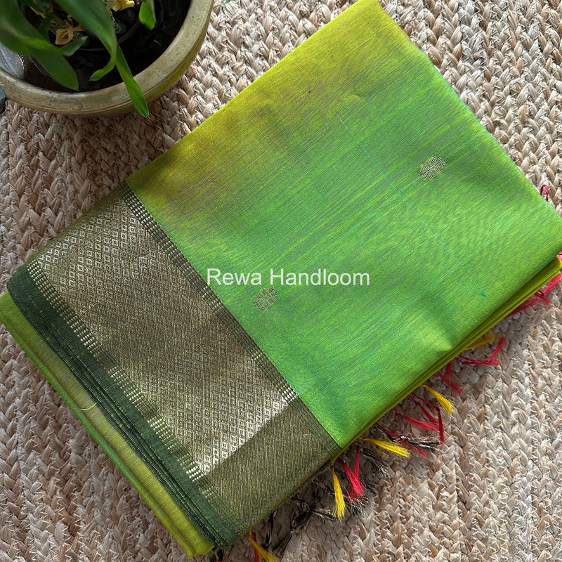 Maheshwari Parrot Green Flower Butti Saree JBS084
