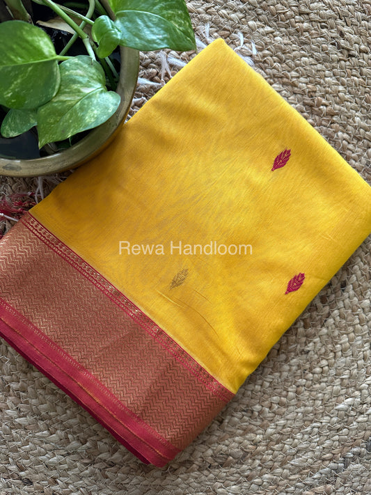 Turmeric Zari Butti ~ Maheshwari Saree