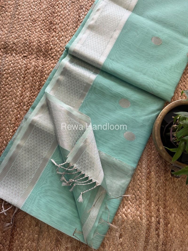 Silver Coin Butta Pallu Zari Border Saree ~ Maheshwari Saree