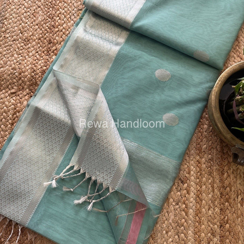 Silver Coin Butta Pallu Zari Border Saree ~ Maheshwari Saree