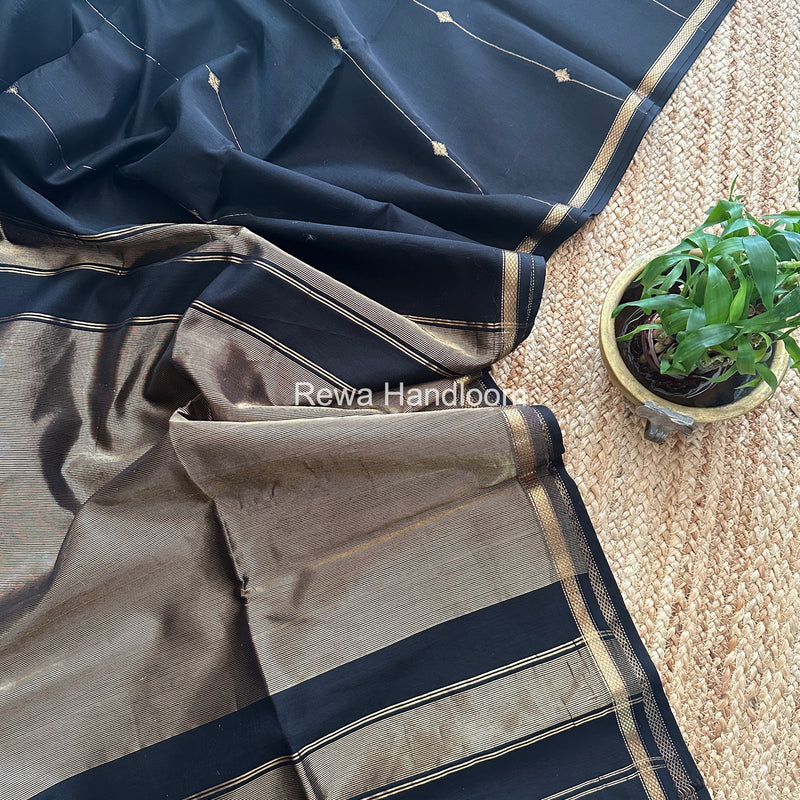 Black Lining Butti Shaded Maheshwari Saree SBS086