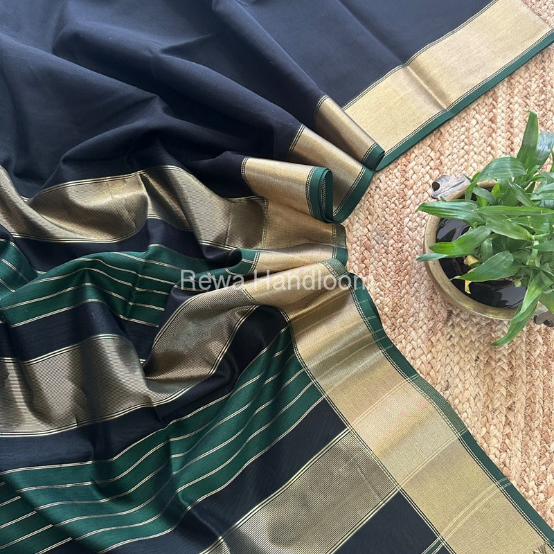 Exclusive Maheshwari Black Zari Border Saree EZ018