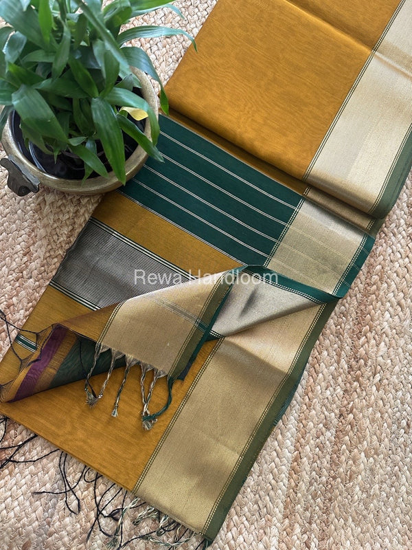 Exclusive Maheshwari Zari Border Saree