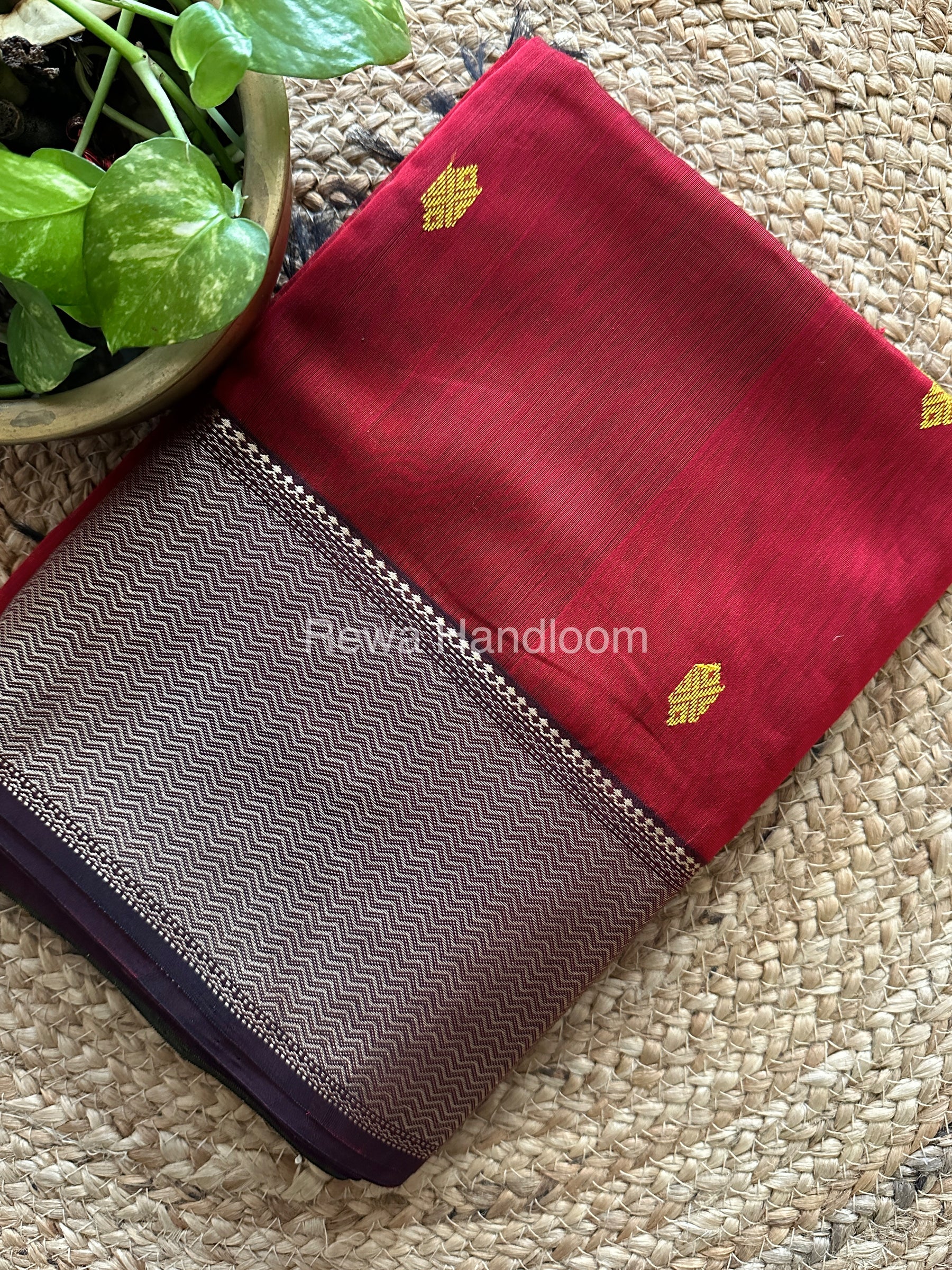 Maheshwari Resham Thread Butti Saree