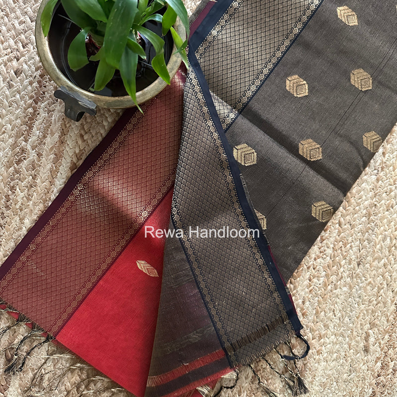 Maheshwari Red Tissue Silk Saree TFB037