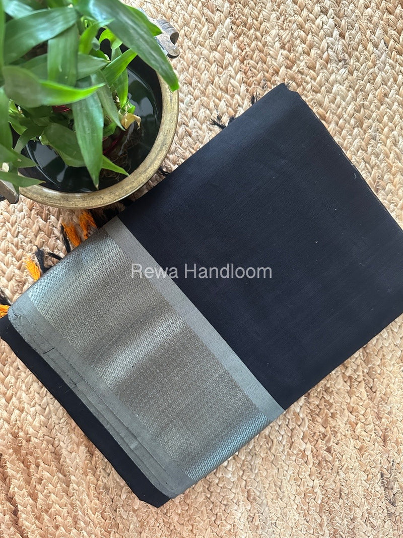 Maheshwari Black Heavy Pallu Saree DPS028