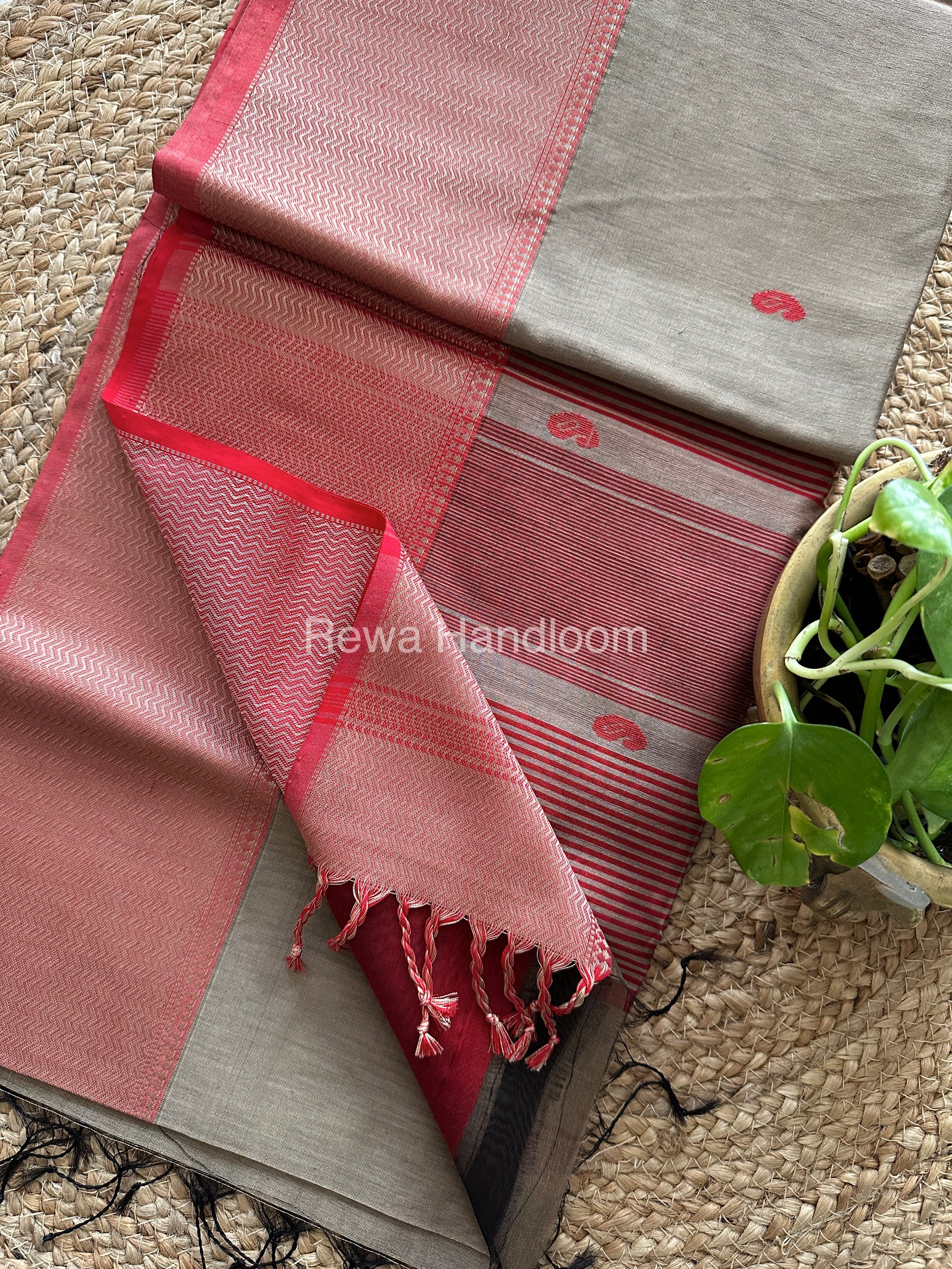 Maheshwari Tussar Resham Thread Butti Saree-RBS-010