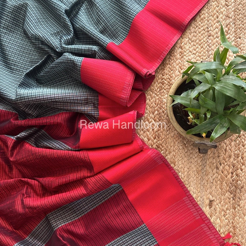 Maheshwari Grey Resham Thread Border Saree RES019