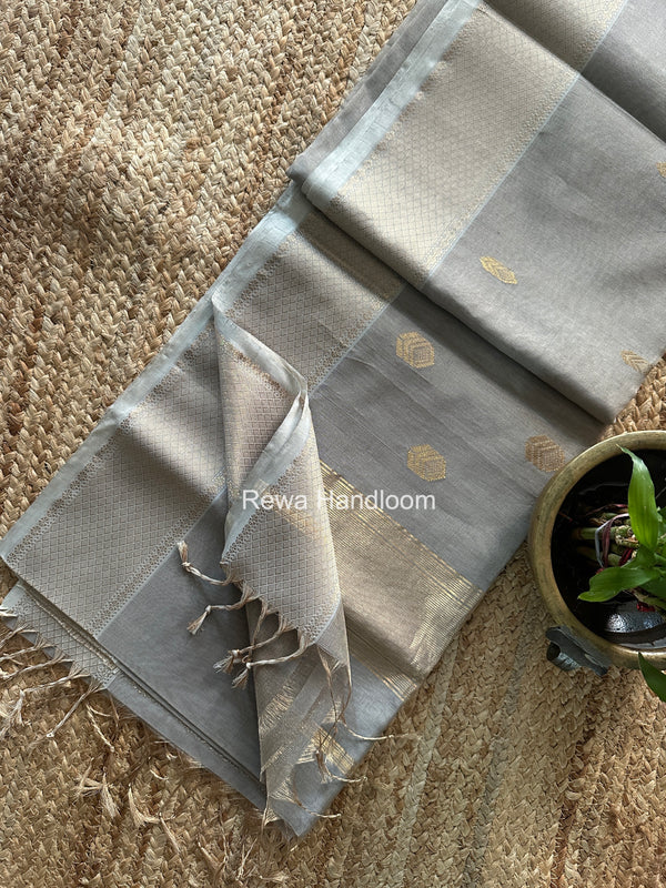 Maheshwari Saree