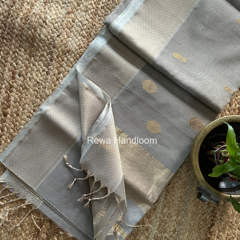 Maheshwari Saree