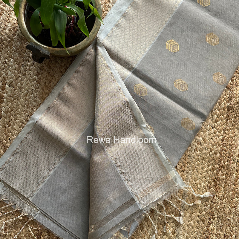 Maheshwari Gray Tissue Silk Saree TFB045