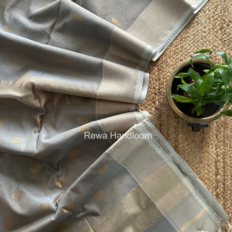 Maheshwari Gray Tissue Silk Saree TFB045