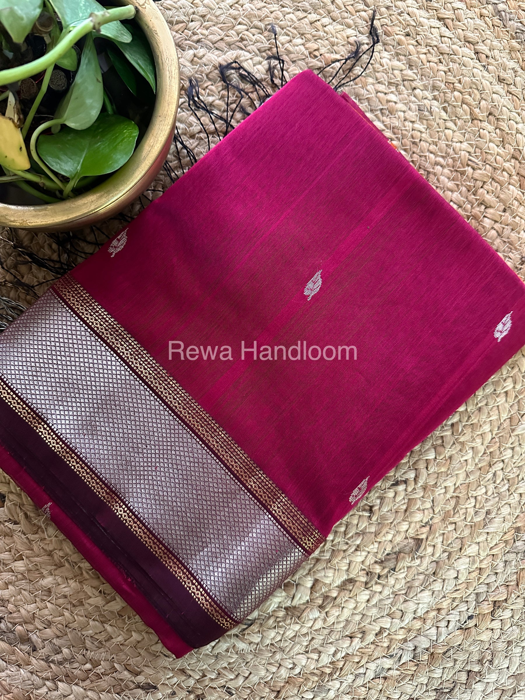 Maheshwari Silver Zari Sarees