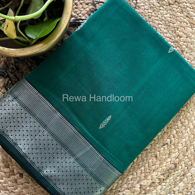 Maheshwari Silver Zari Saree